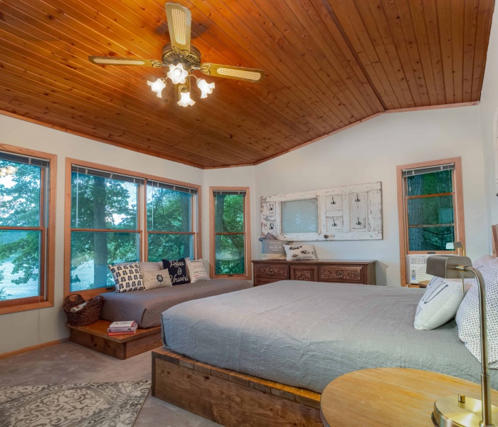 Upper Level Bedroom with King and Twin Bed